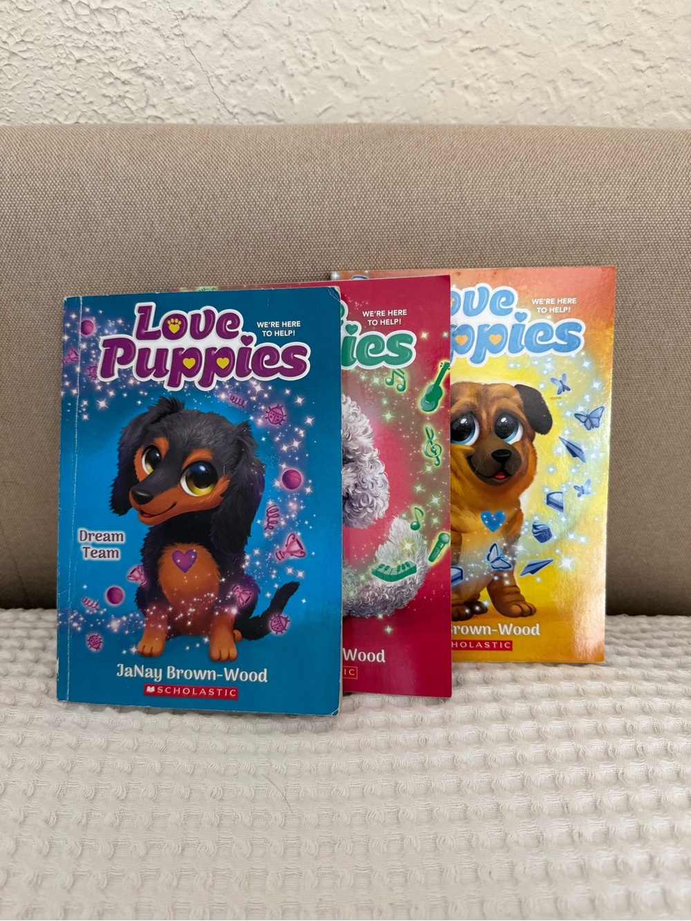 Love Puppies Book Set Scholastic Early Reader Chapter Books Lot